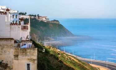 10 Days Private Morocco Grand Desert Tour from Fes to Tangier